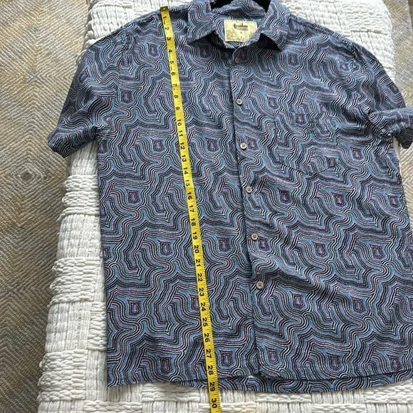 Bamboo Dreaming Brand Bamboo/Cotton Blend Button Down Shirt - Picture 5 of 12